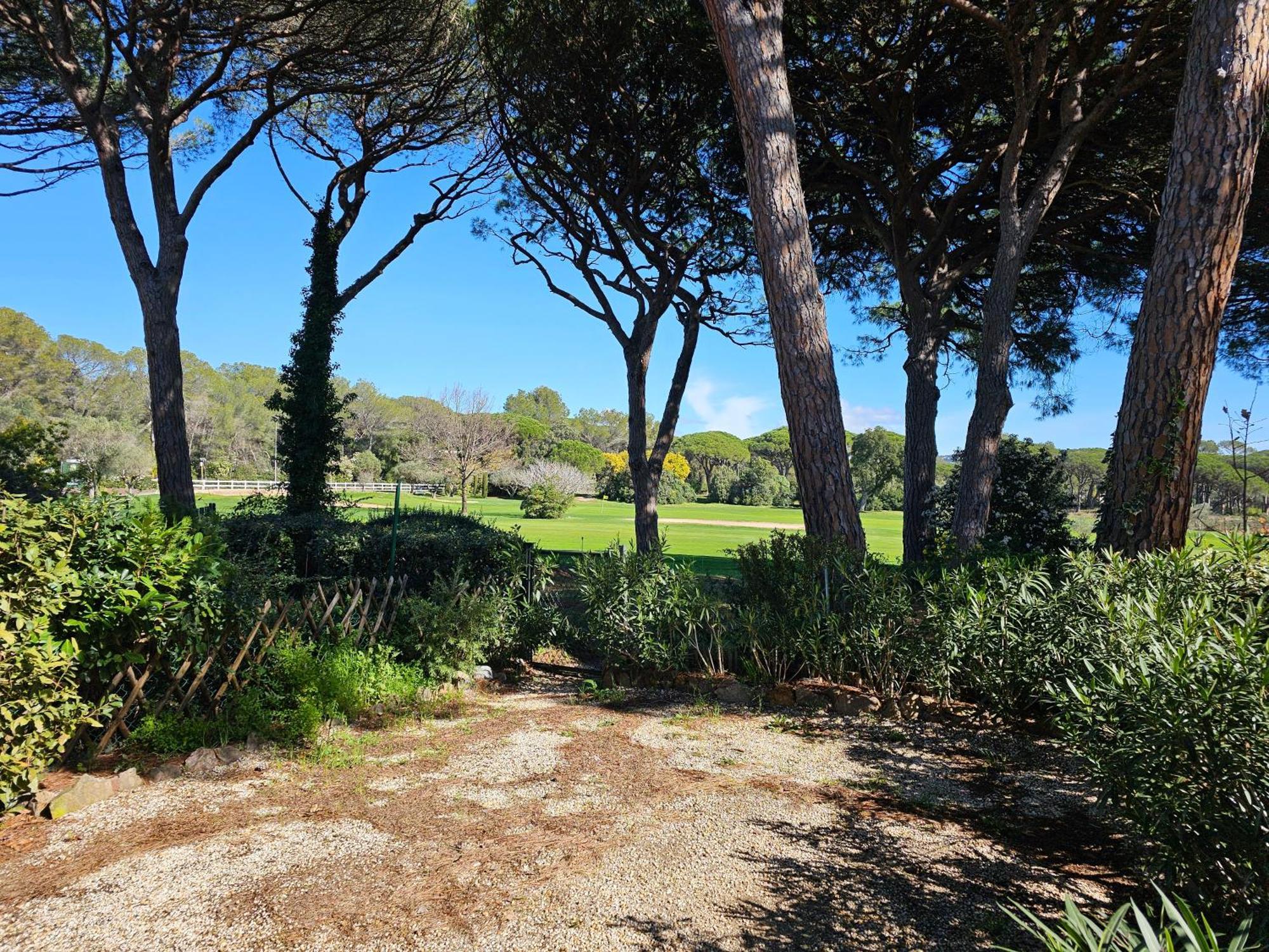 Appartement Golf De Valescure Avec Jardin Saint-Raphaël Zewnętrze zdjęcie