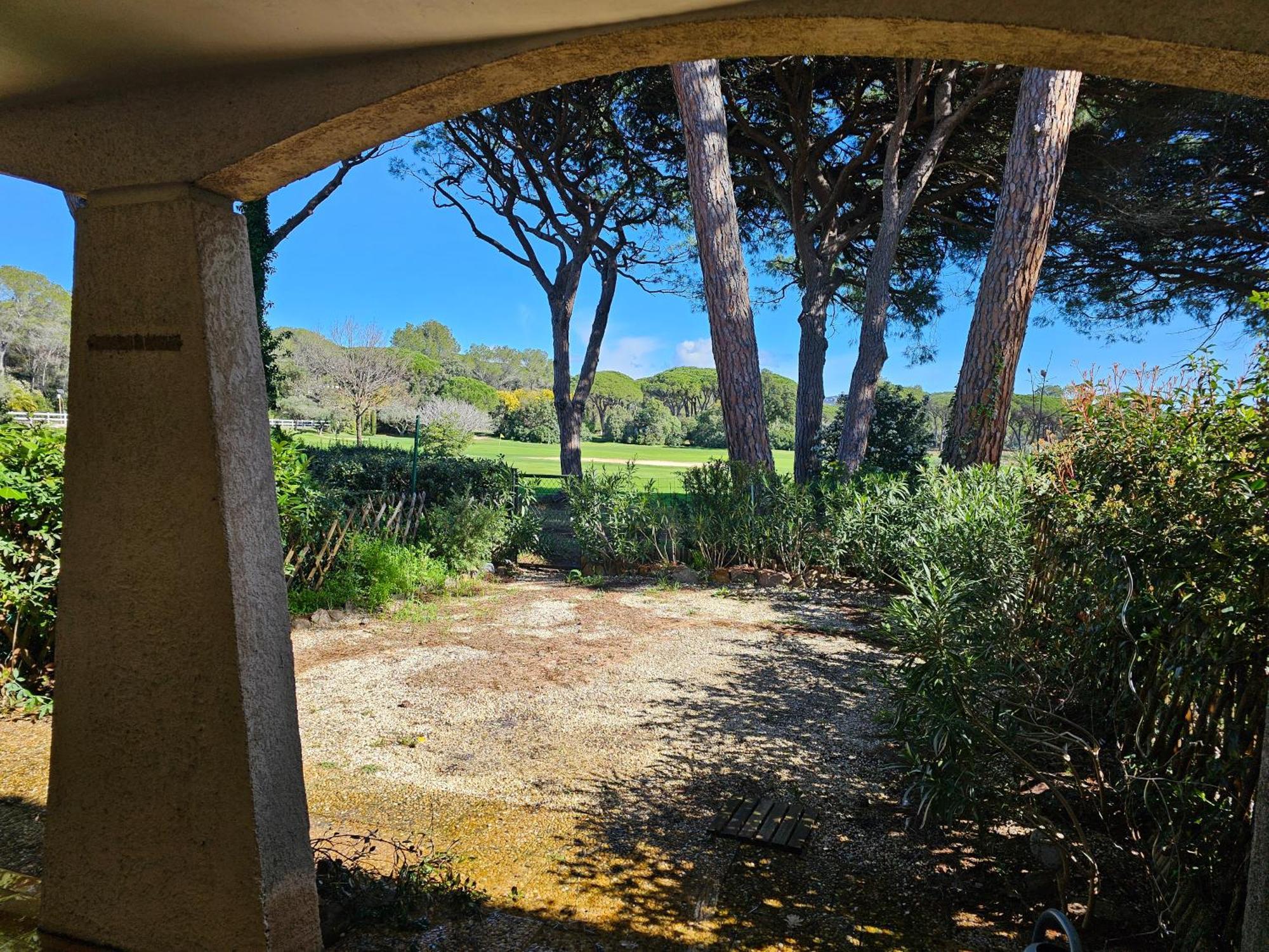 Appartement Golf De Valescure Avec Jardin Saint-Raphaël Zewnętrze zdjęcie